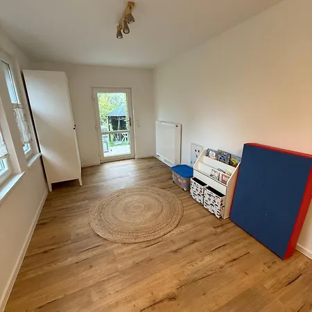 Apartament Perfekt Fuer Familien - Garten Mit Spielgeraeten, Zwischen & Stadt