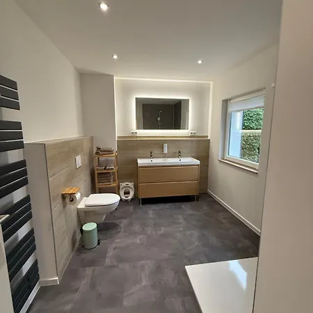 Ruhiges - Ideal Fuer Familien شقة *