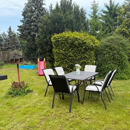 Perfekt Fuer Familien - Garten Mit Spielgeraeten, Zwischen & Stadt Halle (Saale)