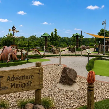 Perfekt Fuer Familien - Garten Mit Spielgeraeten, Zwischen & Stadt *